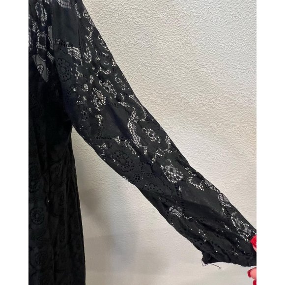 SHEIN BLACK LACE DRESS - Picture 5 of 8